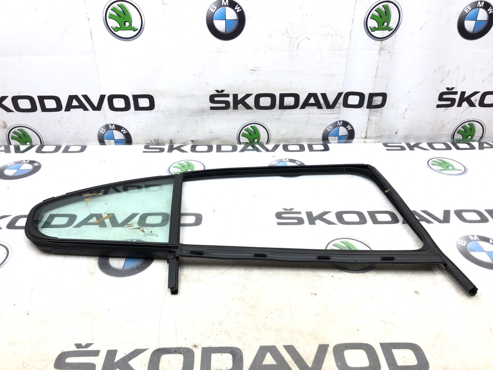 форточка двери, 1500 рублей, Москва