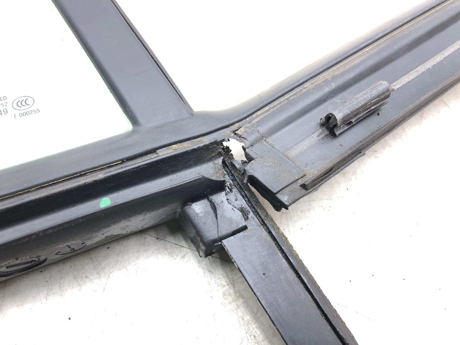 форточка двери, 1500 рублей, Москва