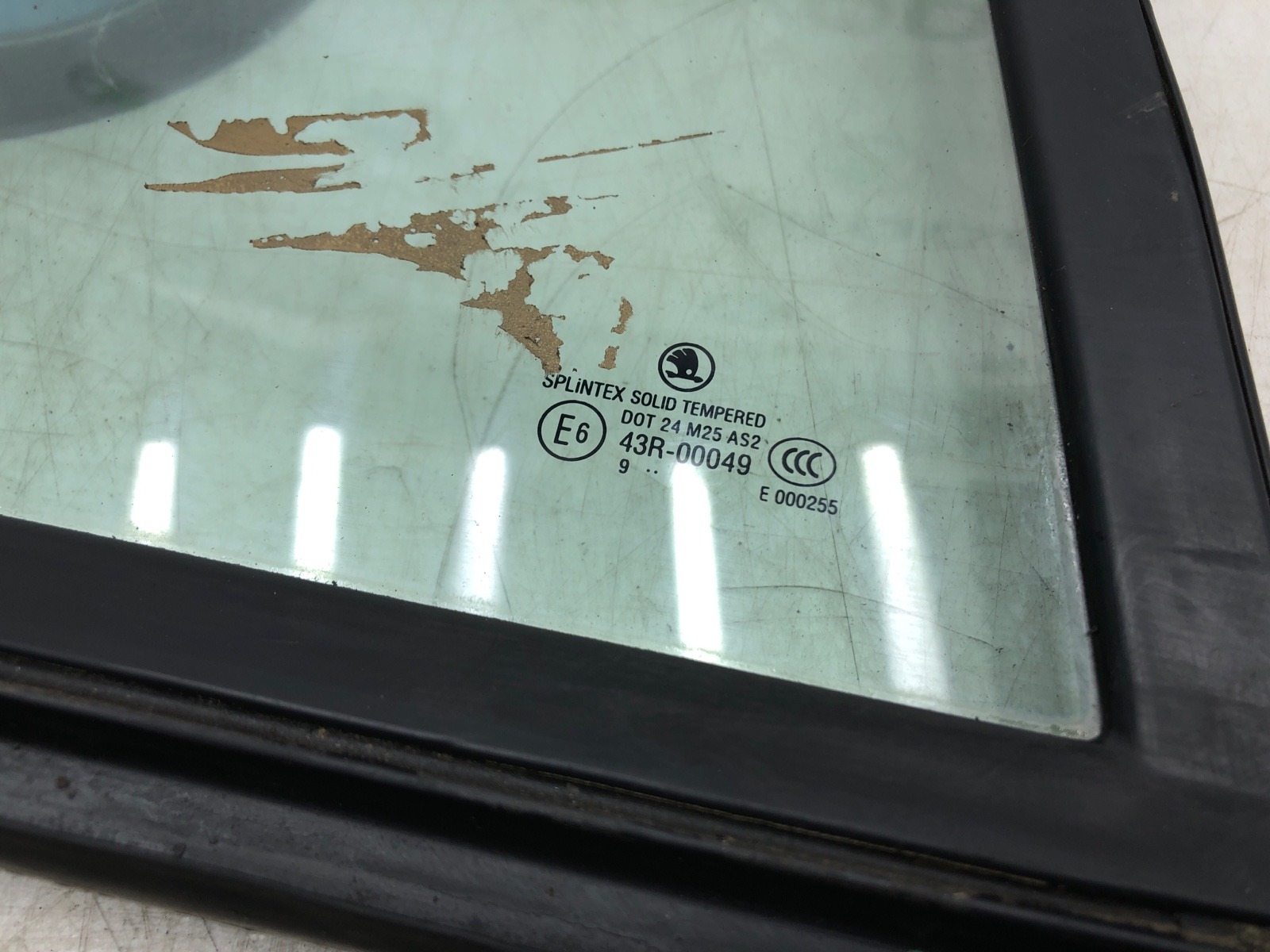 форточка двери, 1500 рублей, Москва