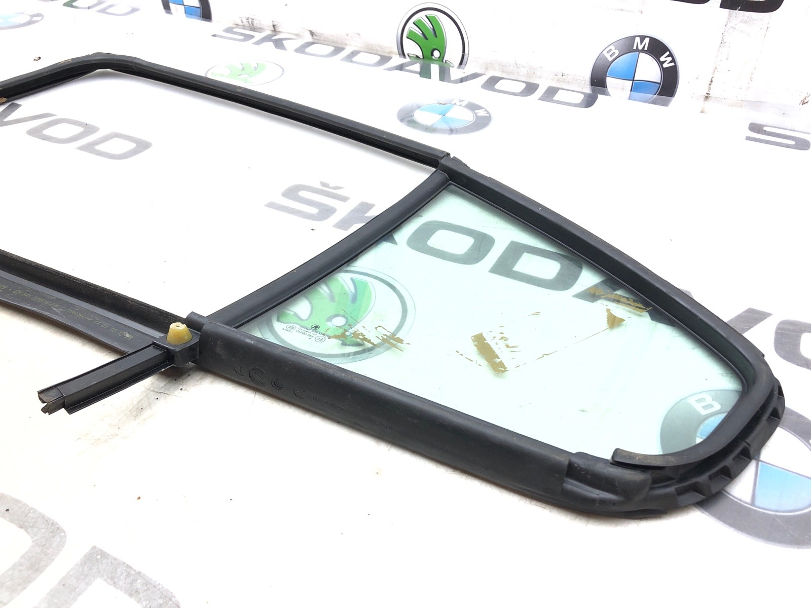 форточка двери, 1500 рублей, Москва