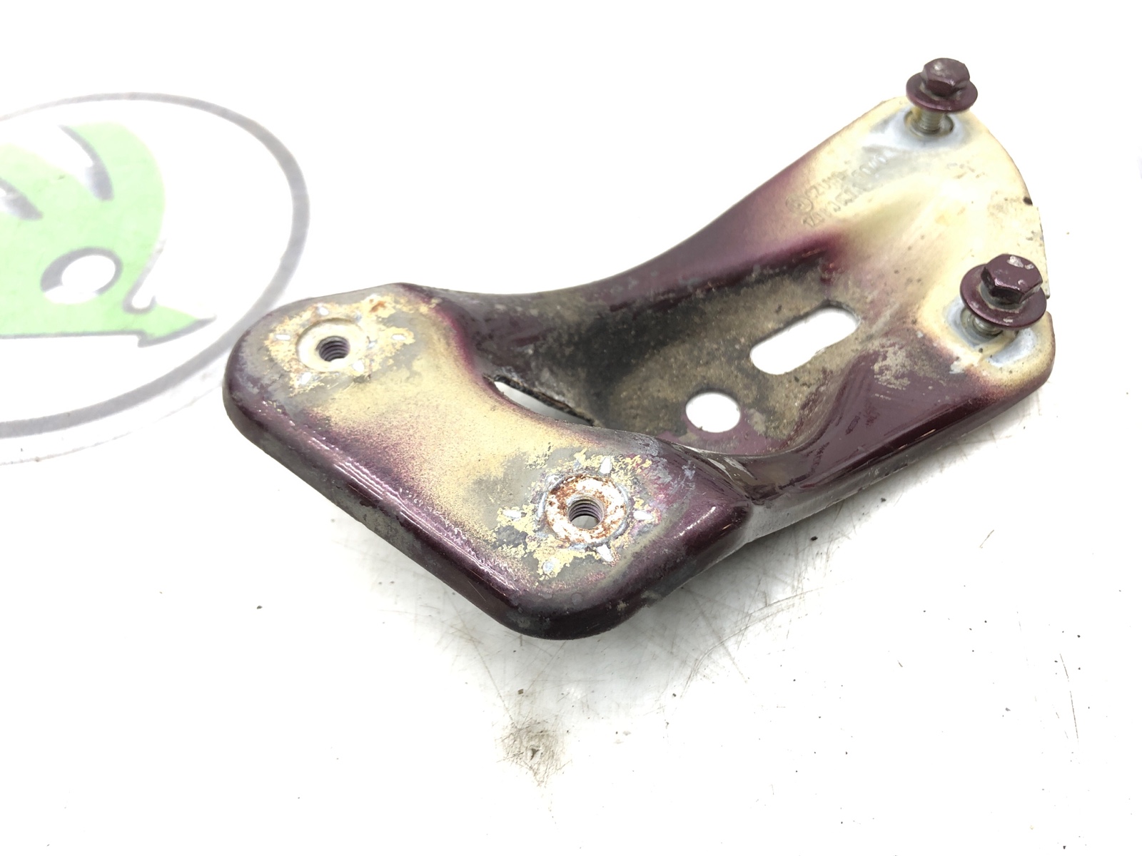 Кронштейн крыла, 1000 рублей, Москва