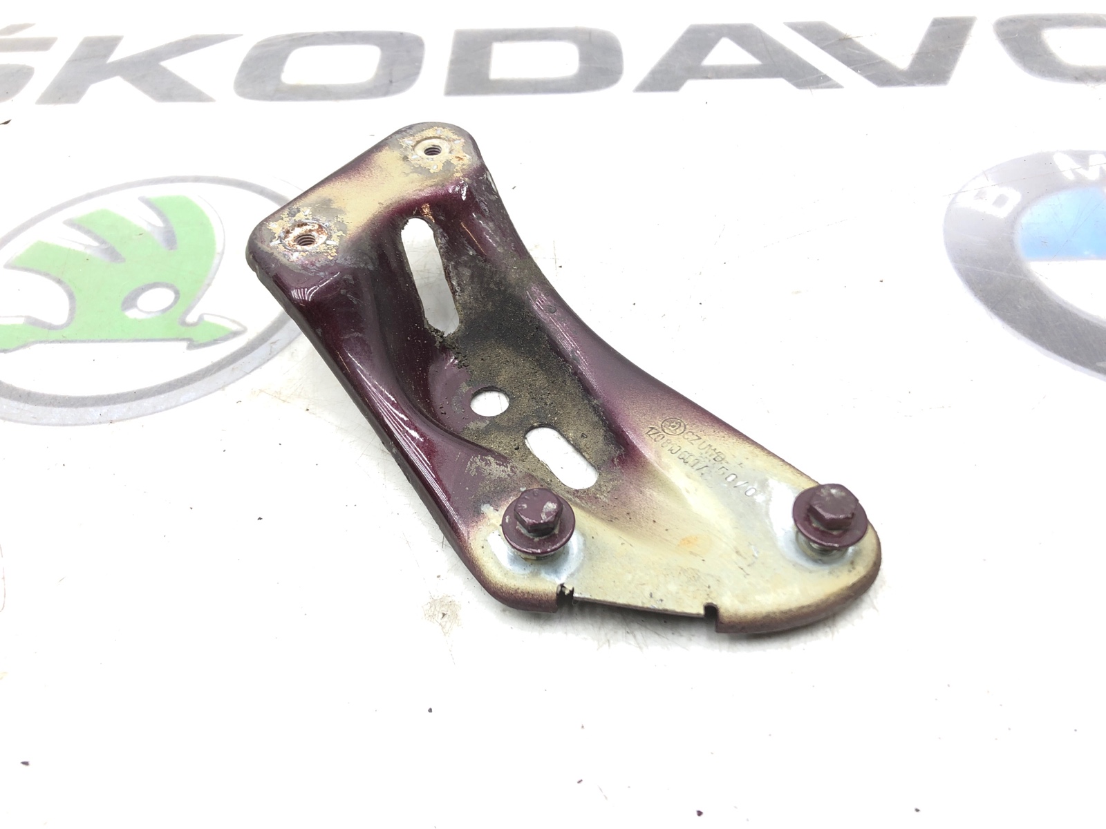 Кронштейн крыла, 1000 рублей, Москва