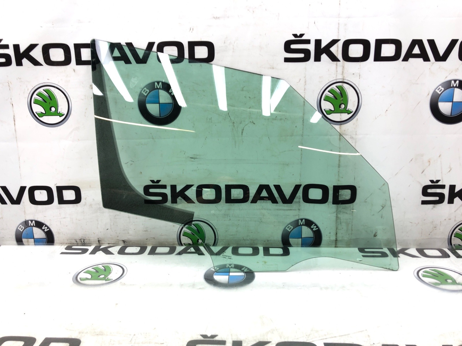 Стекло двери, 2000 рублей, Москва