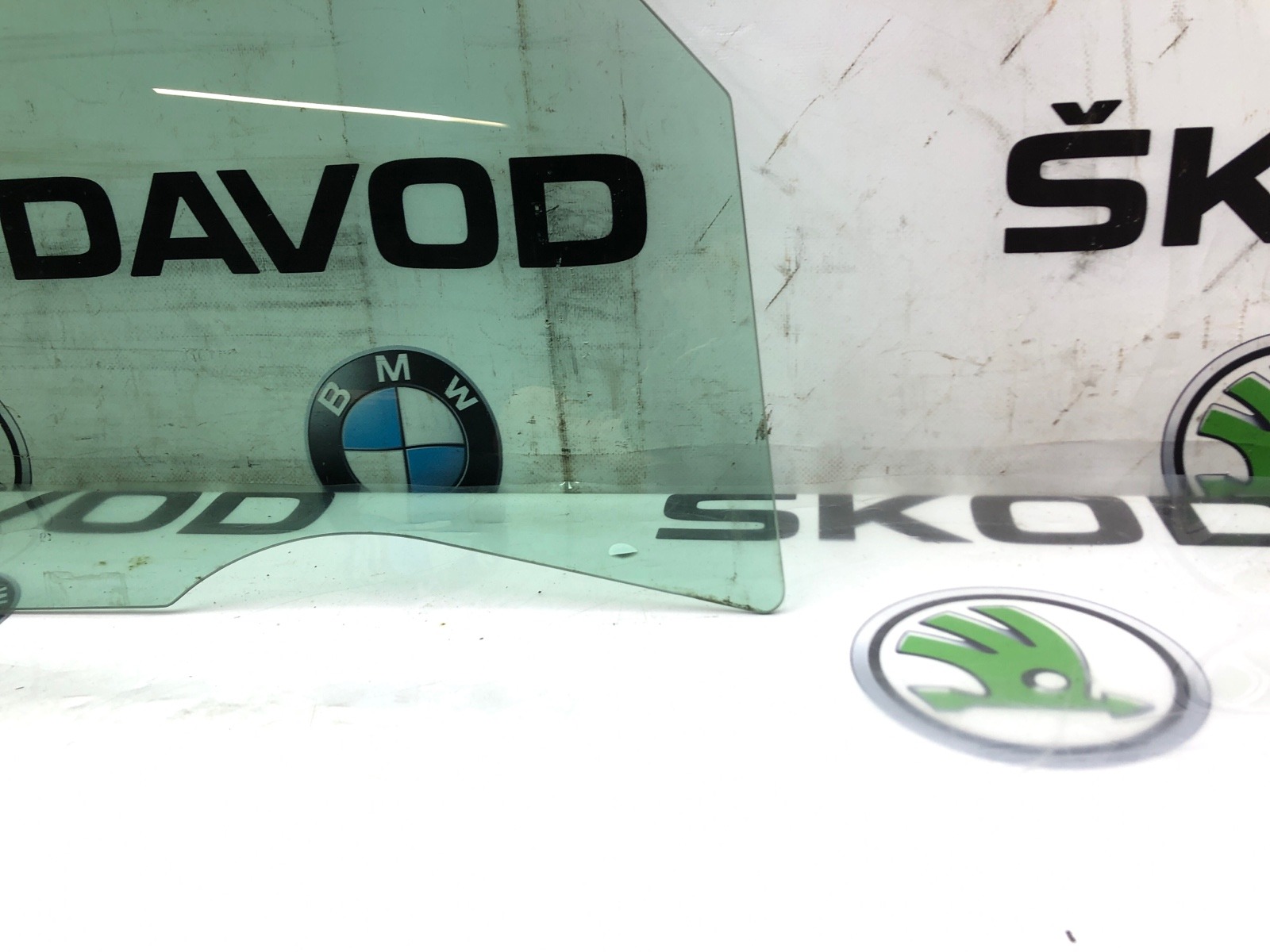 Стекло двери, 2000 рублей, Москва