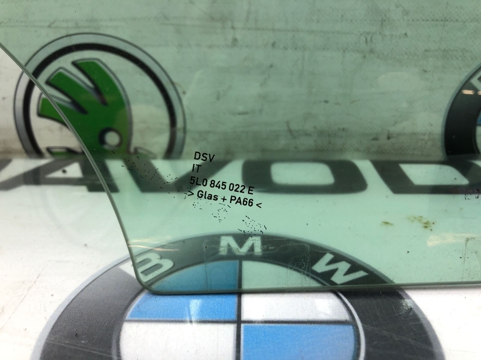 Стекло двери, 2000 рублей, Москва