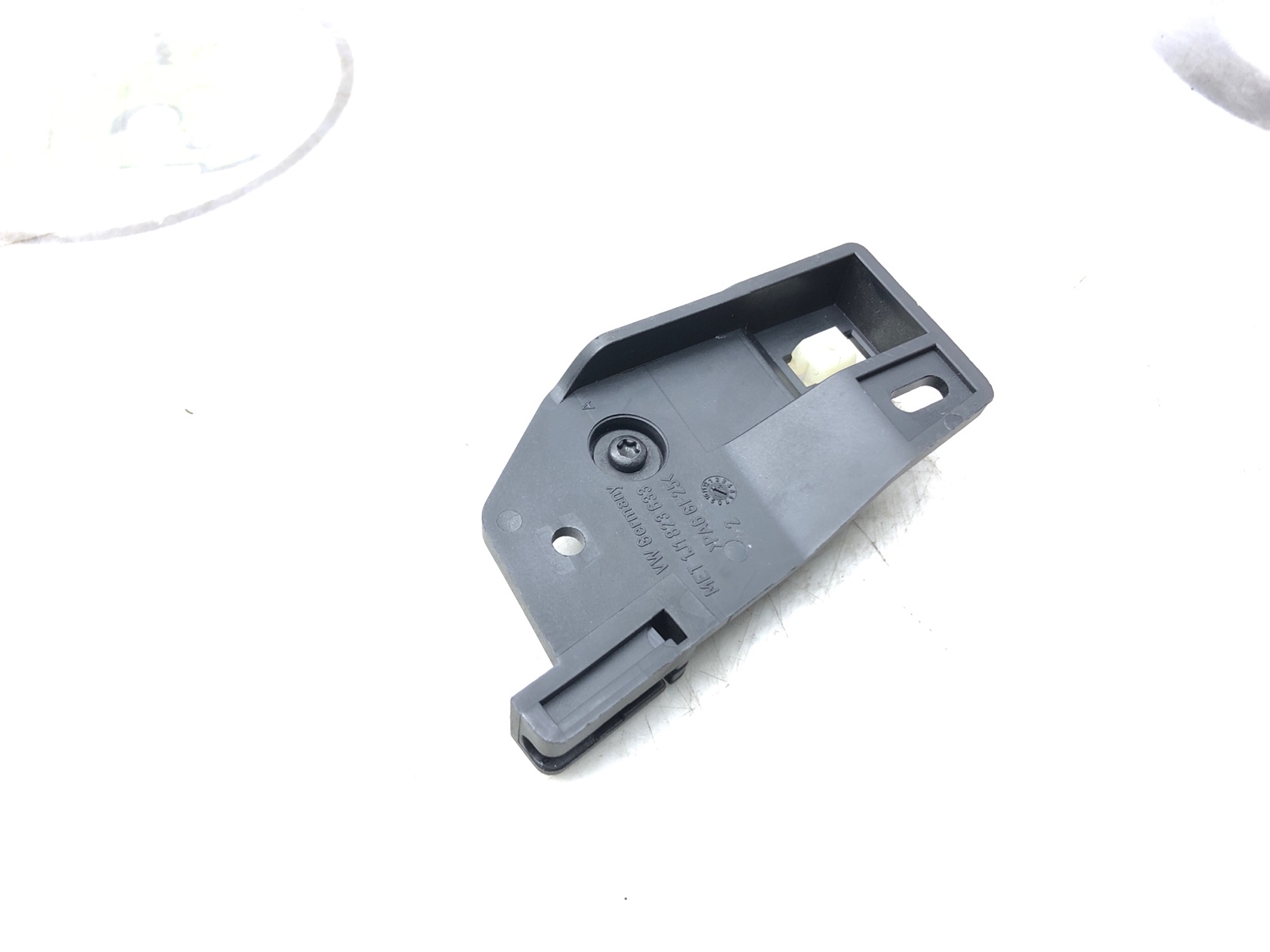 Кронштейн ручки открывания капота, 1500 рублей, Москва