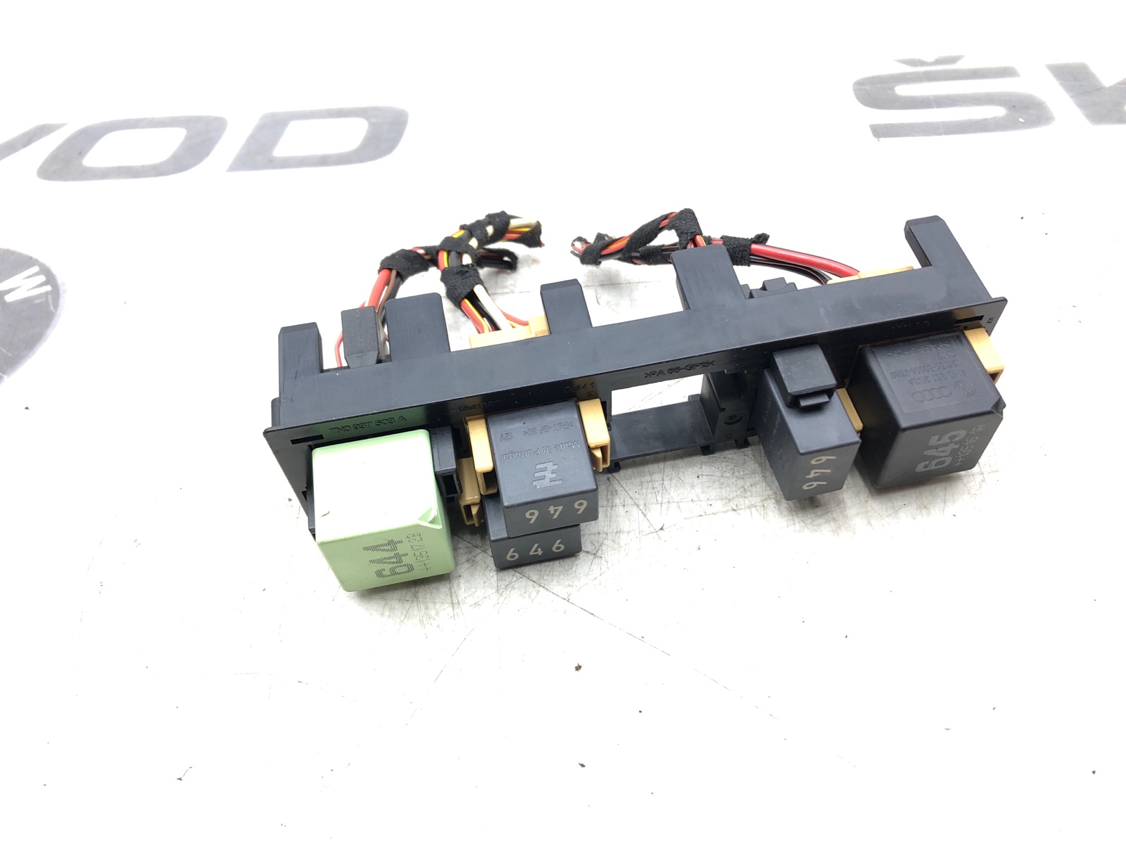 Блок реле, 1000 рублей, Москва