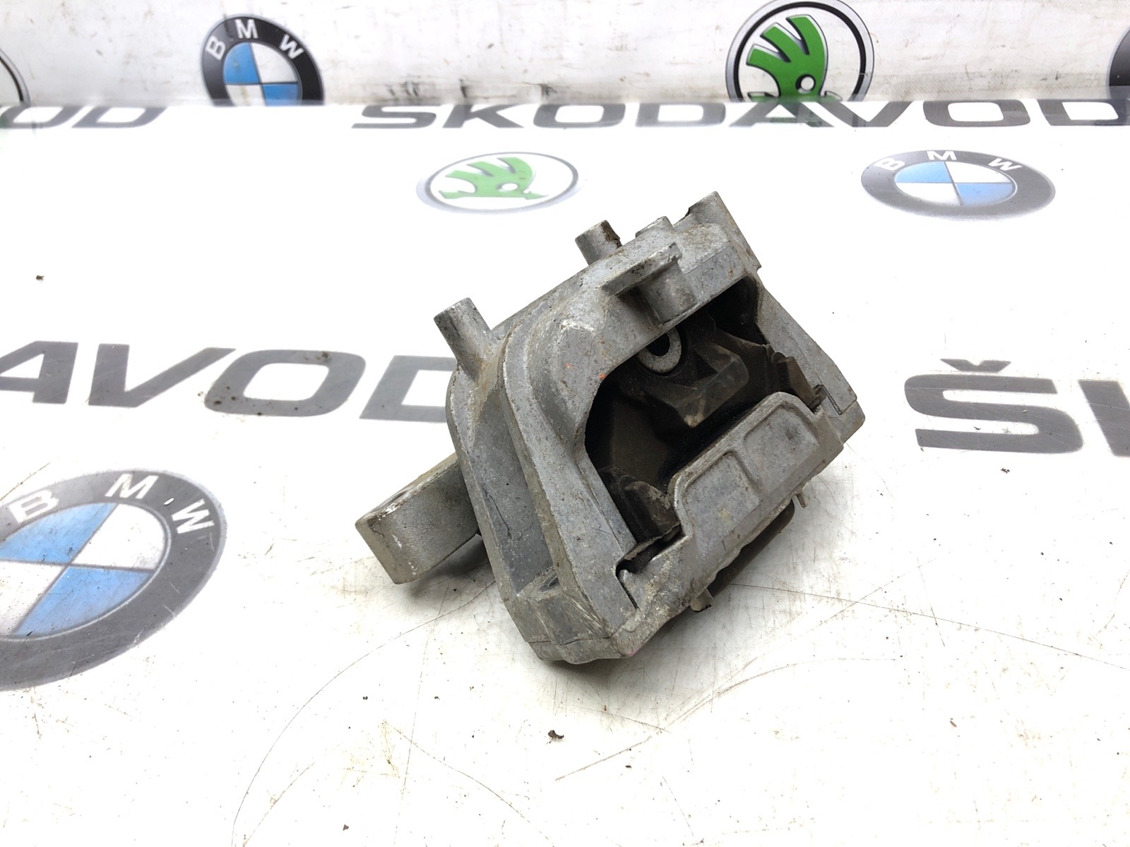 Опора двигателя, 1500 рублей, Москва