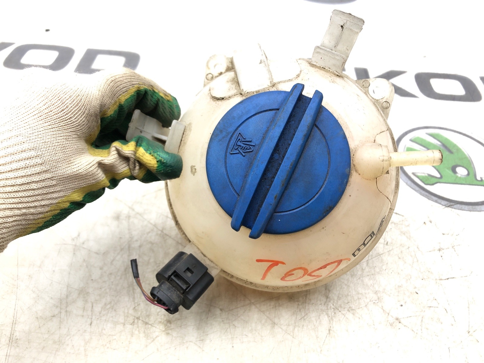 Расширительный бачок, 1000 рублей, Москва