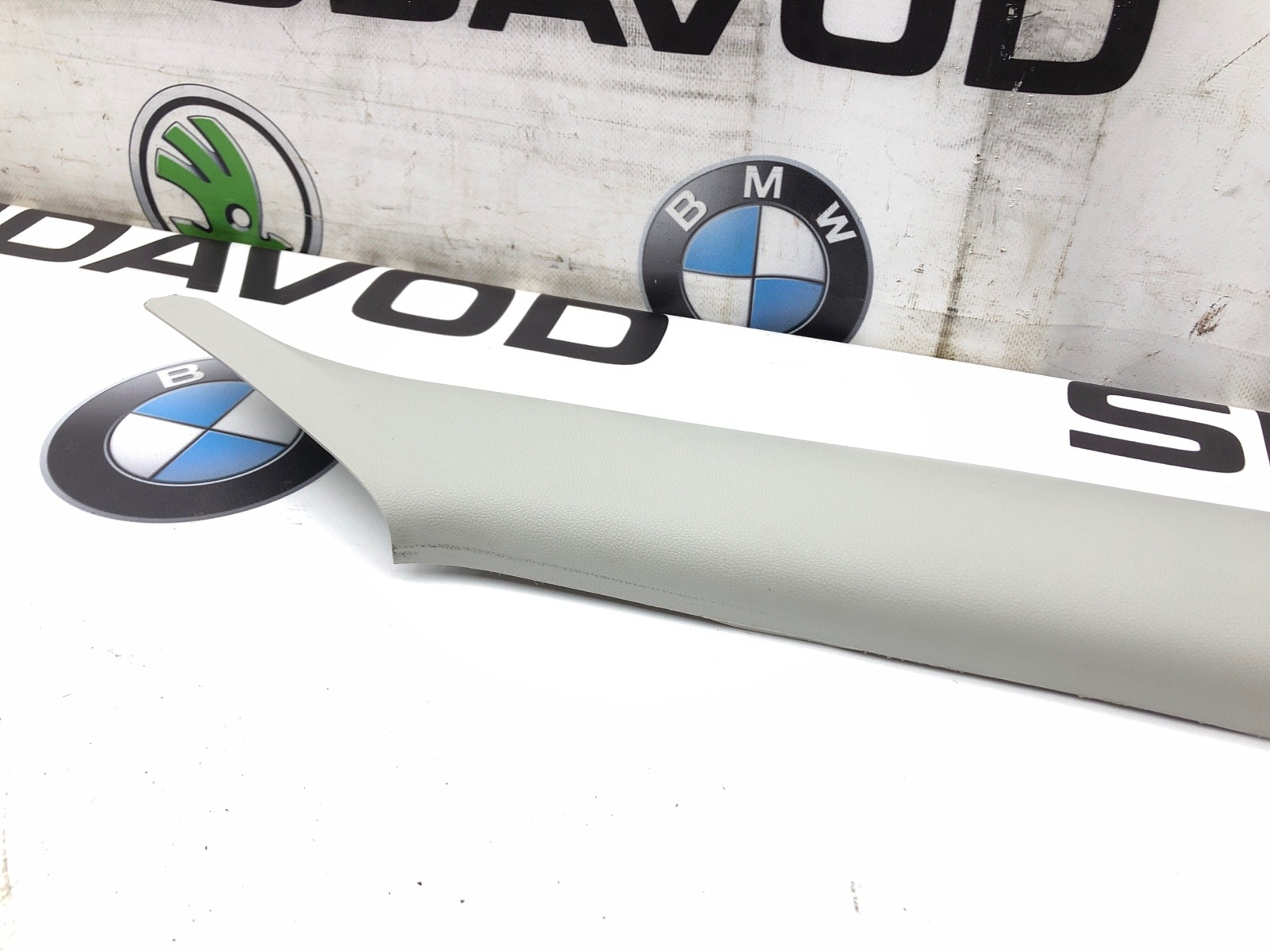 Накладка стойки, 500 рублей, Москва