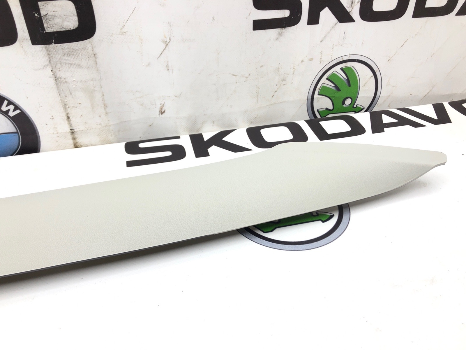 Накладка стойки, 500 рублей, Москва