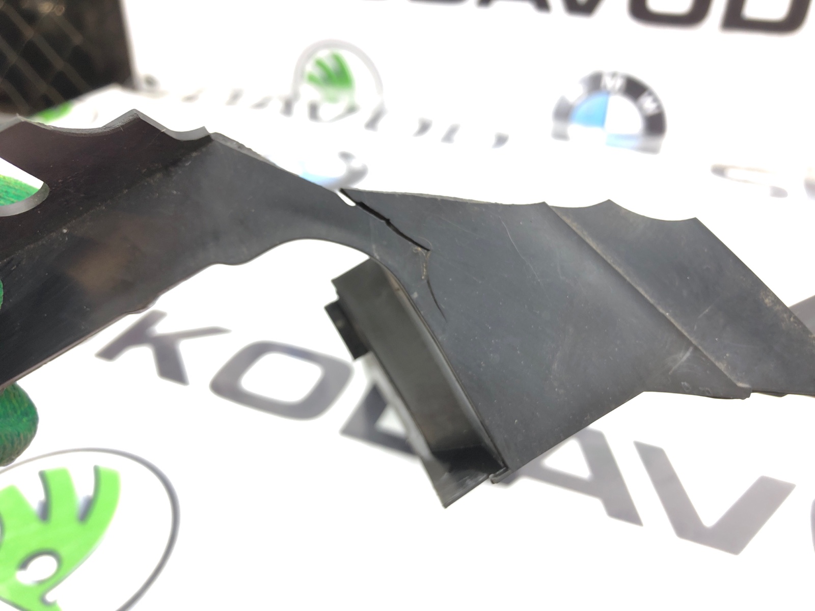 Дефлектор радиатора, 500 рублей, Москва