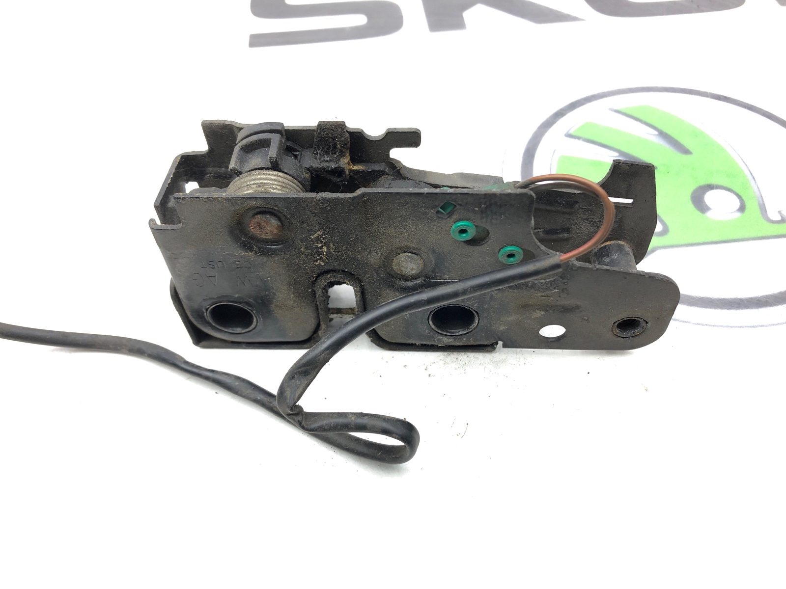 замок капота, 1250 рублей, Москва