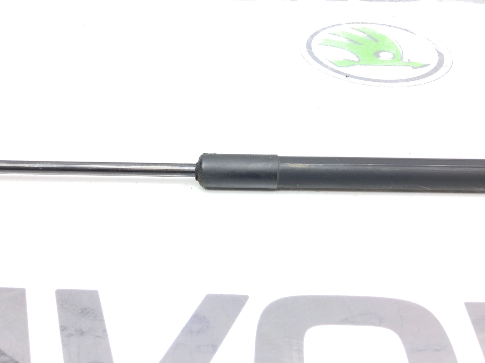 Амортизатор крышки багажника, 500 рублей, Москва