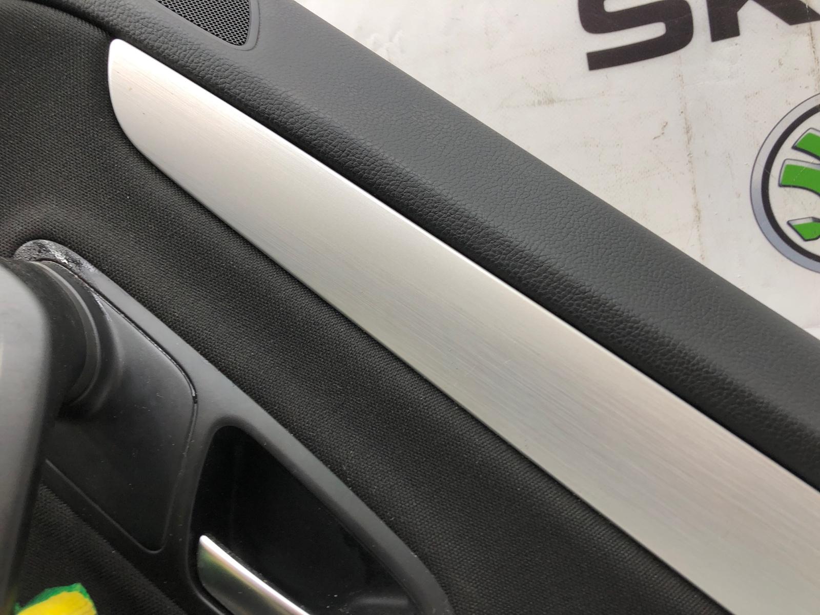 Обшивка двери (карта), 2000 рублей, Москва