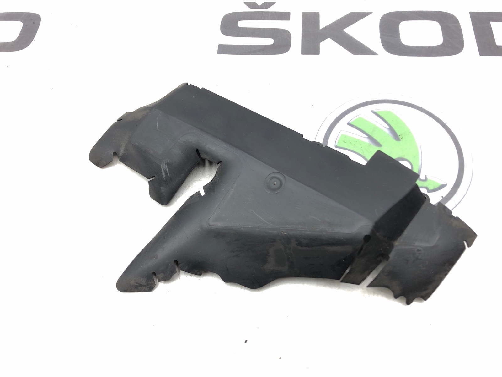 Дефлектор радиатора, 2000 рублей, Москва