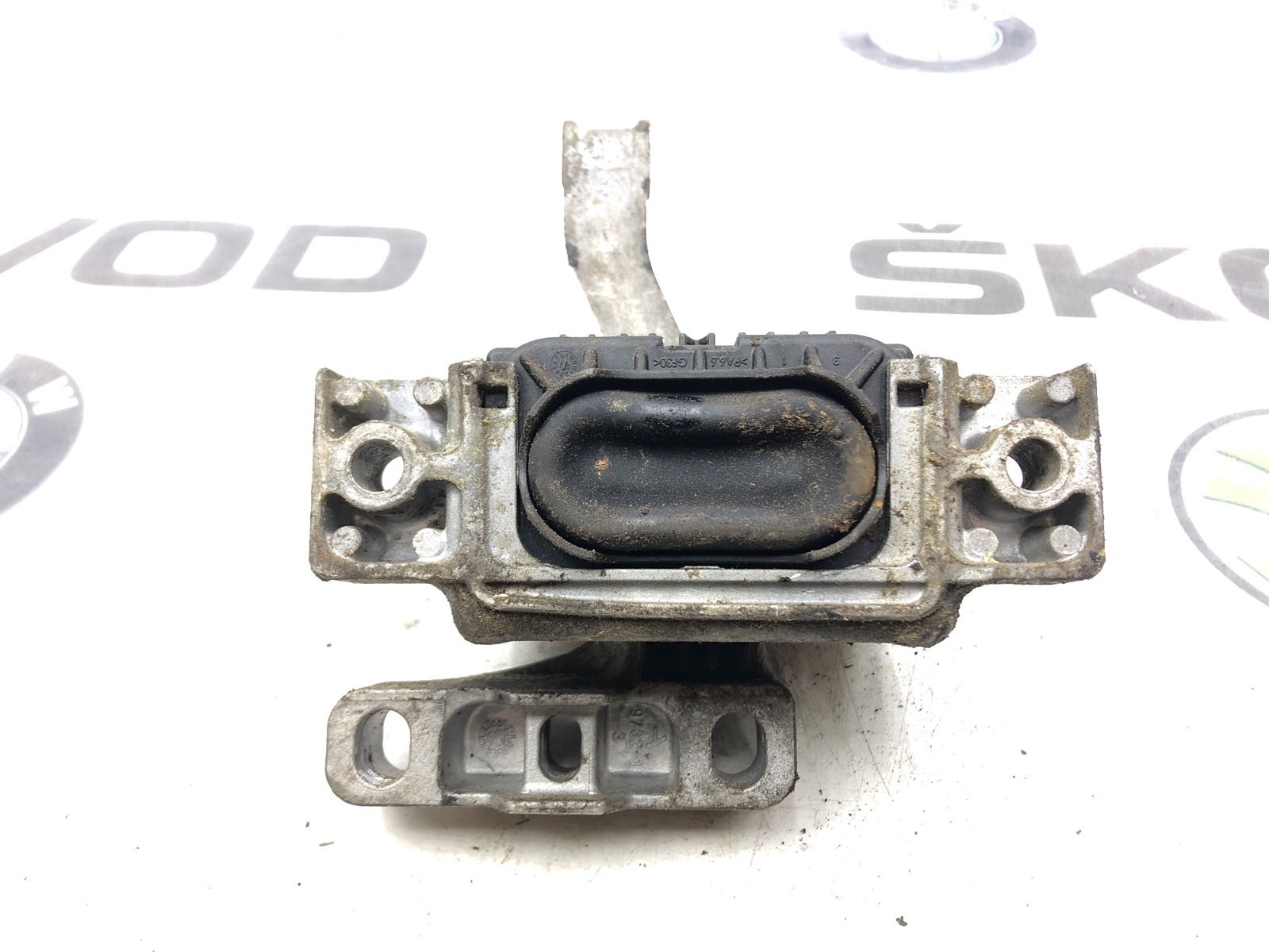 Опора двигателя, 2000 рублей, Москва