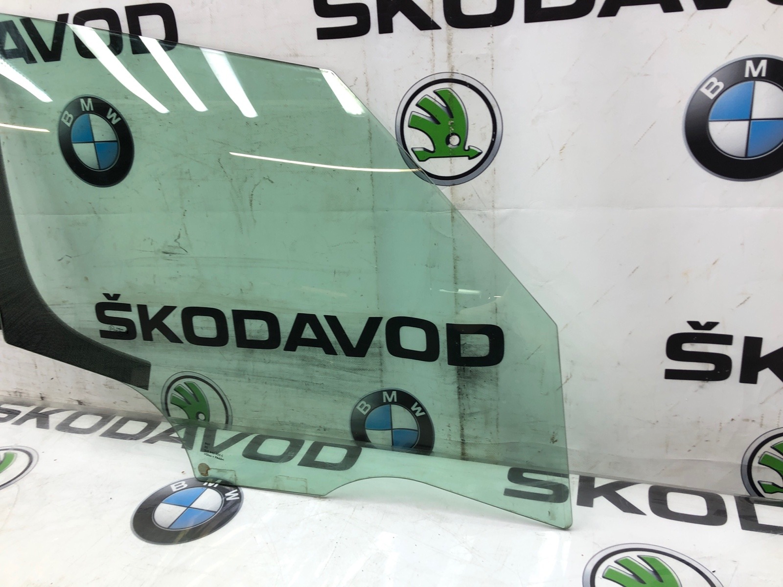 Стекло двери, 2000 рублей, Москва