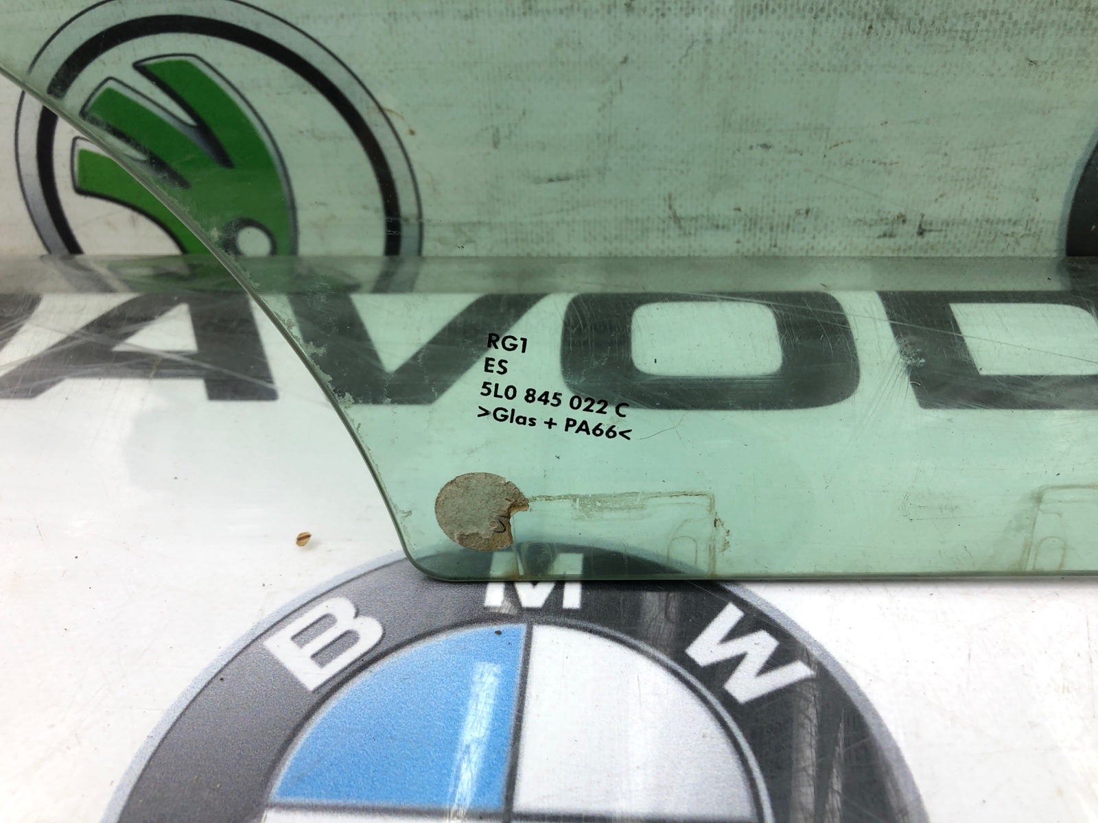 Стекло двери, 2000 рублей, Москва