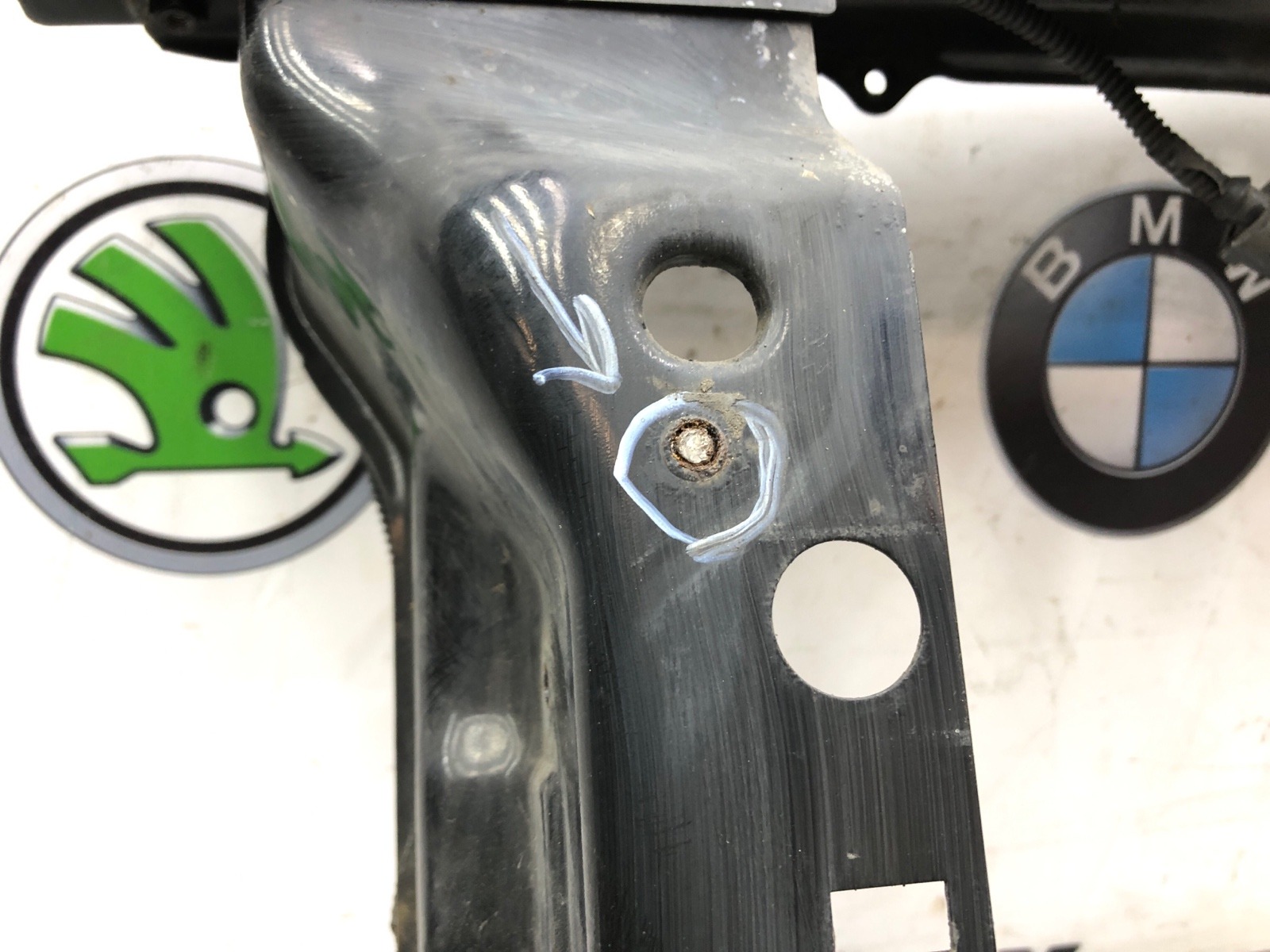 Телевизор Рамка радиатора, 18000 рублей, Москва