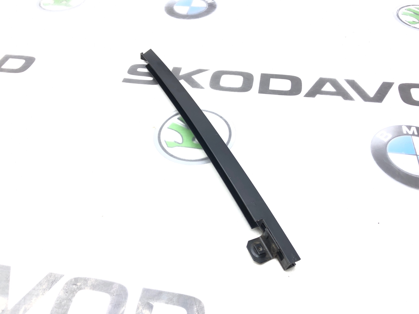 Направляющая стекла двери, 500 рублей, Москва