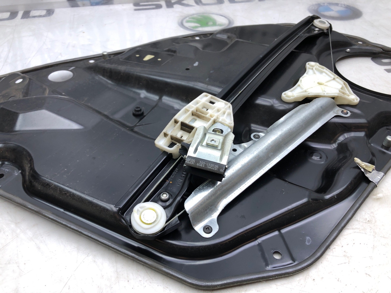 Стеклоподъемник, 1000 рублей, Москва