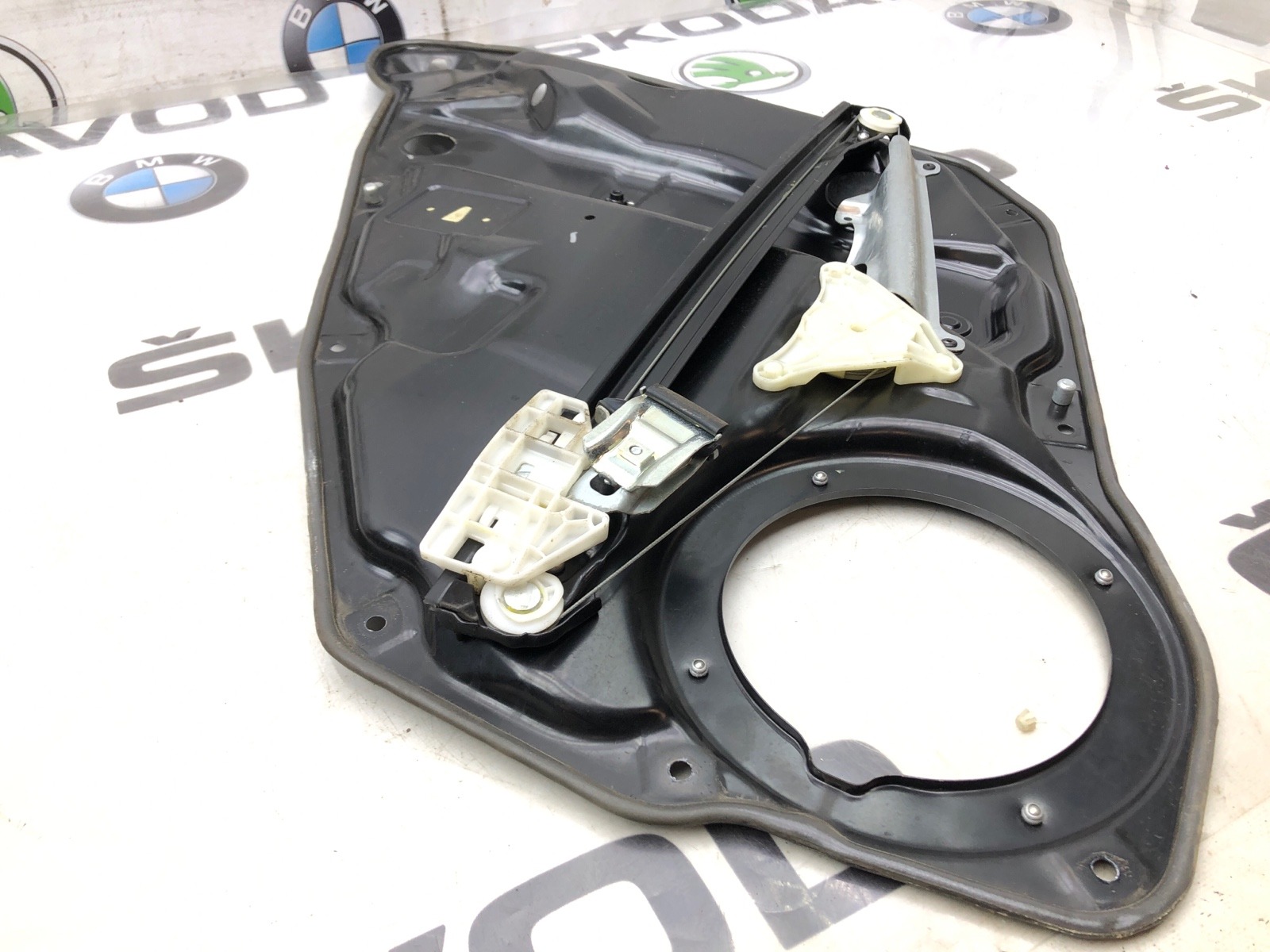 Стеклоподъемник, 1000 рублей, Москва