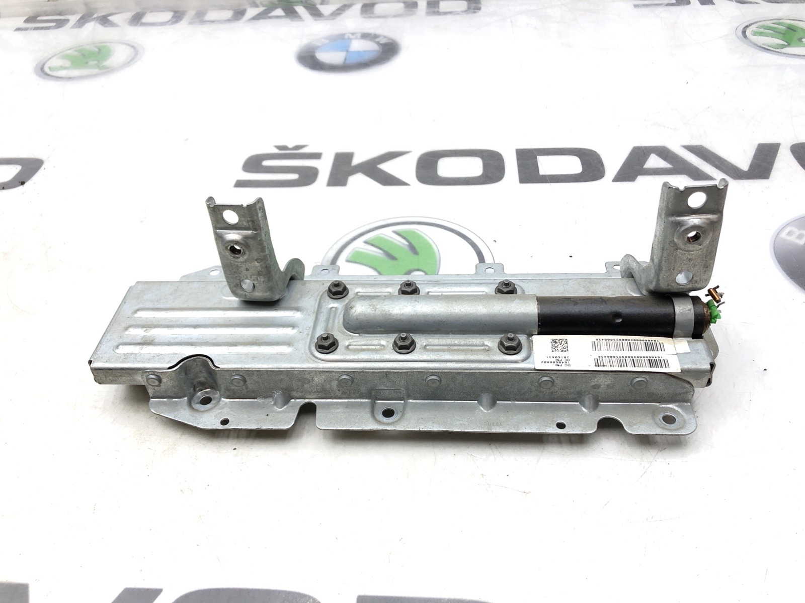 Подушка безопасности коленная, 1500 рублей, Москва