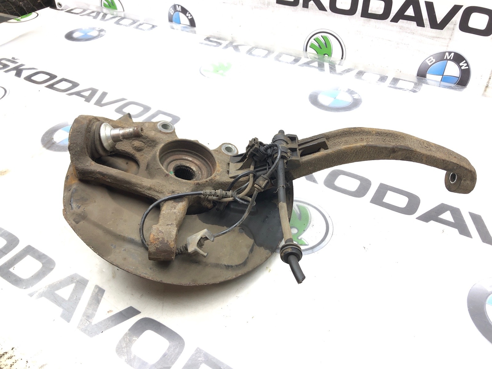 Кулак поворотный, 5000 рублей, Москва