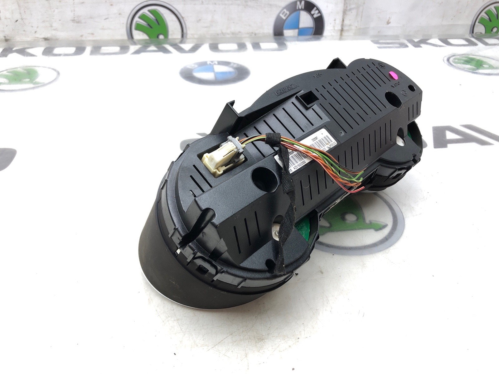 панель приборов, 2000 рублей, Москва