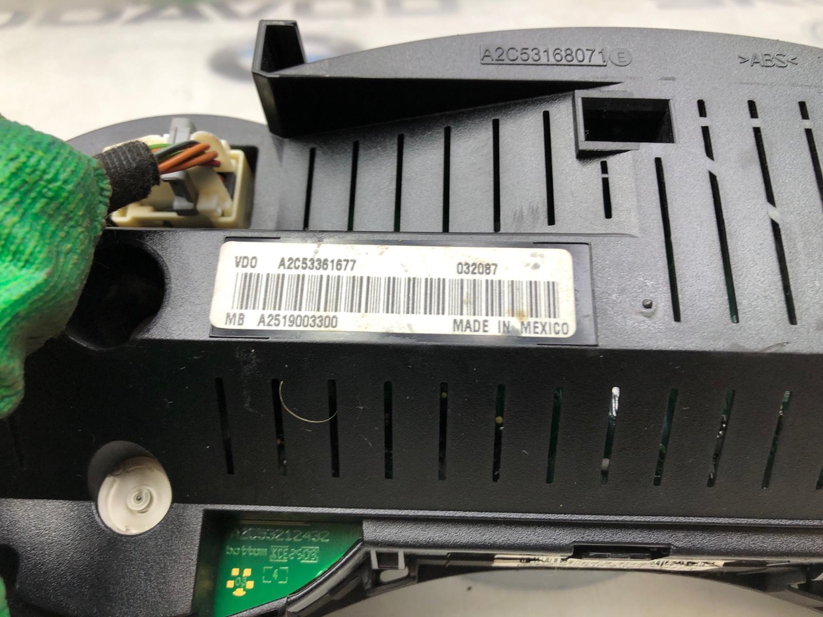 панель приборов, 2000 рублей, Москва