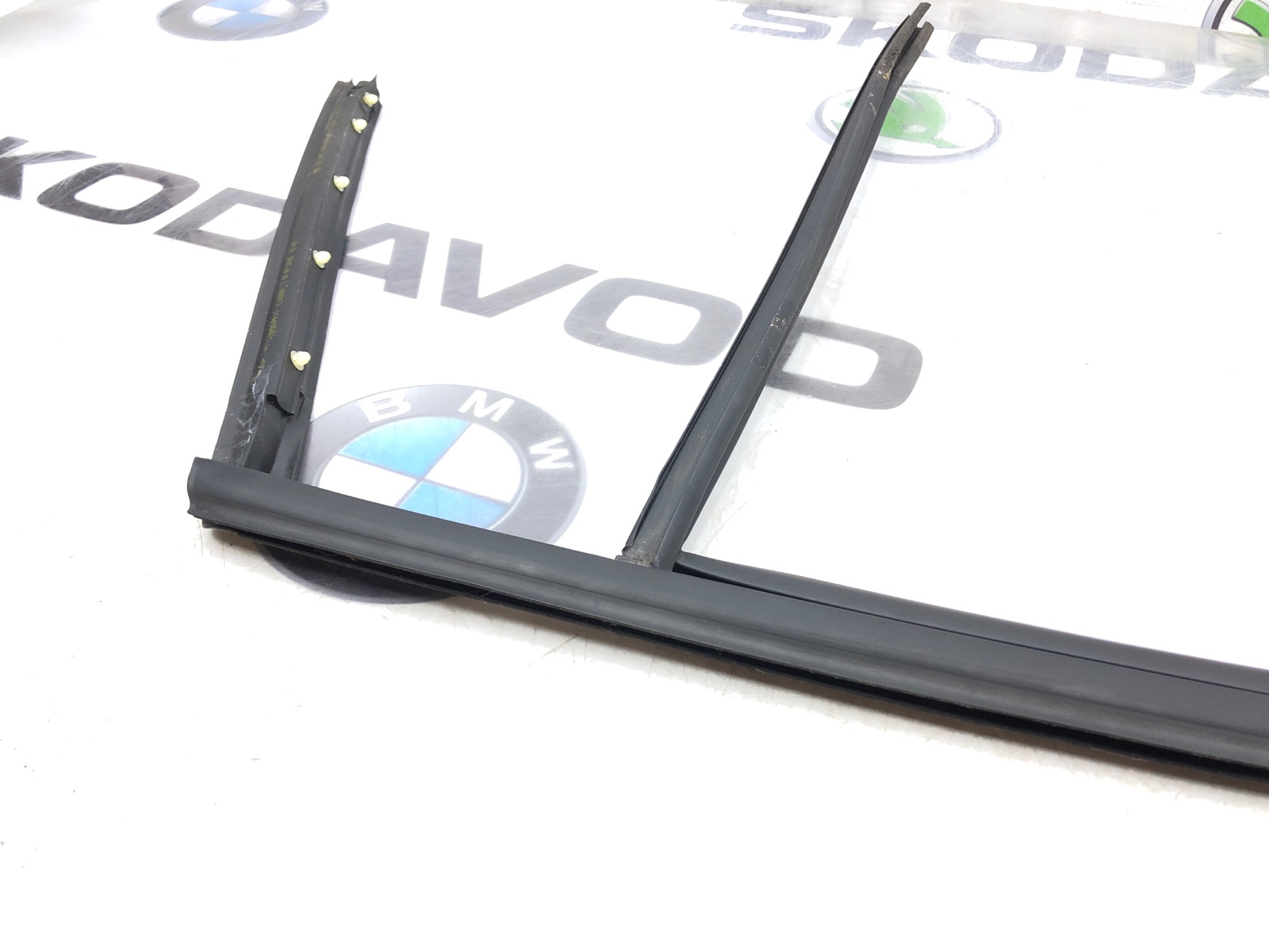 Уплотнитель стекла, 1000 рублей, Москва