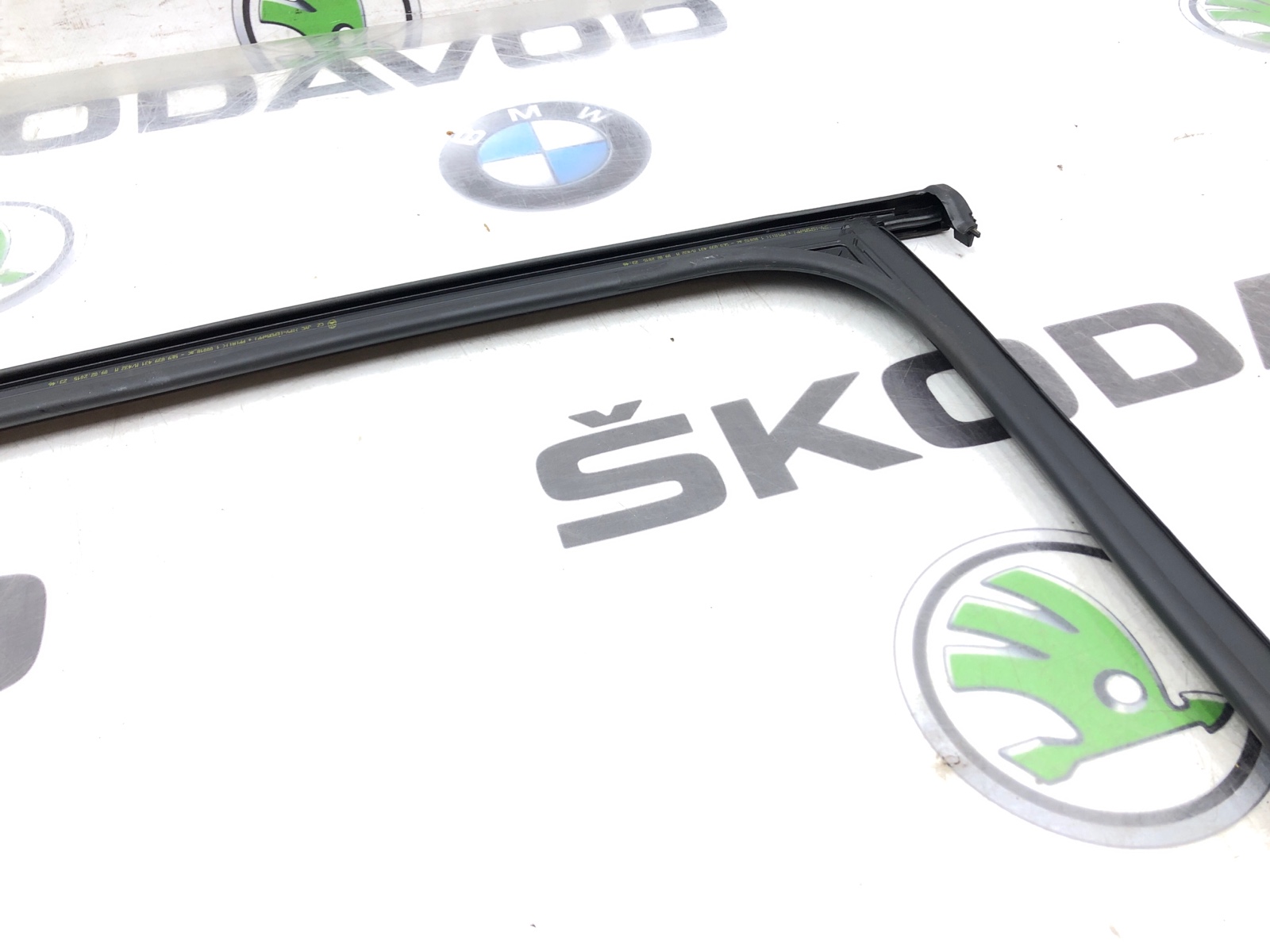 Уплотнитель стекла, 1000 рублей, Москва