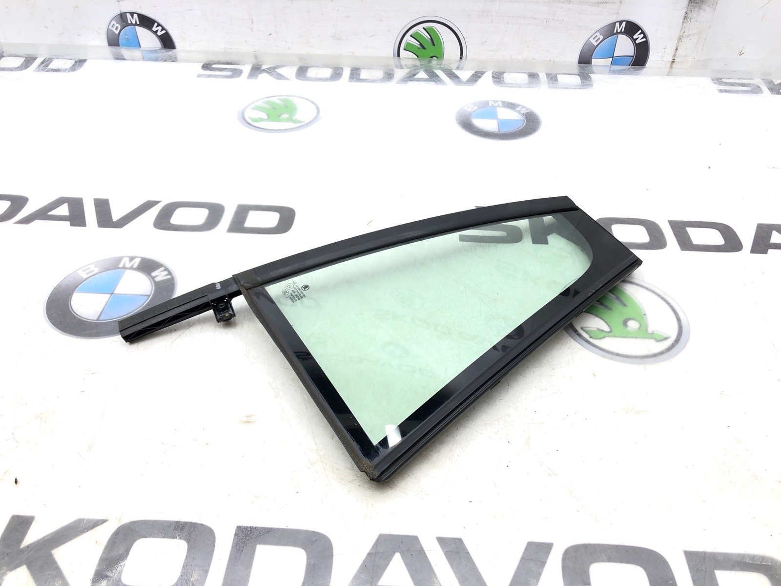 форточка двери, 1500 рублей, Москва