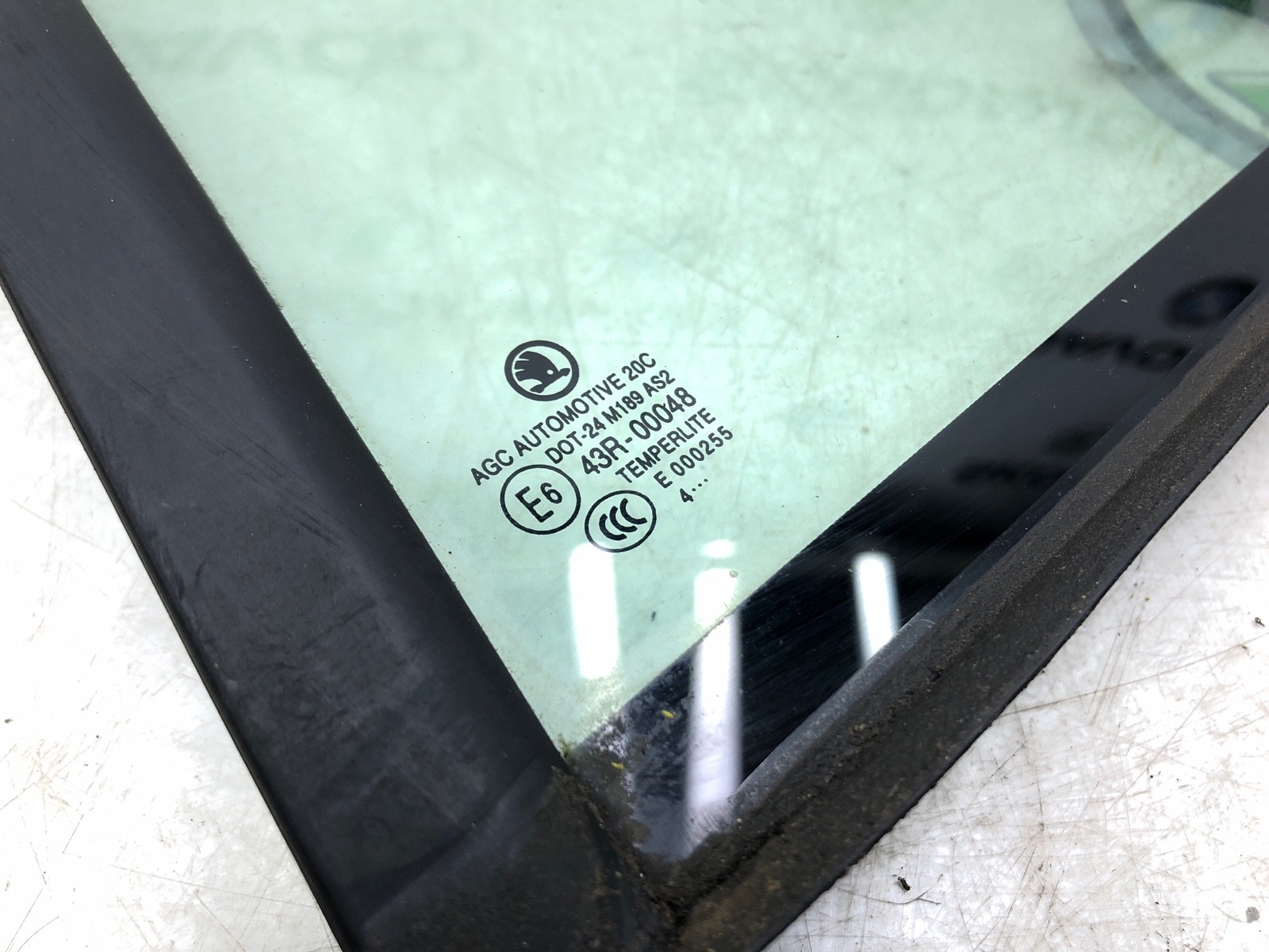 форточка двери, 1500 рублей, Москва