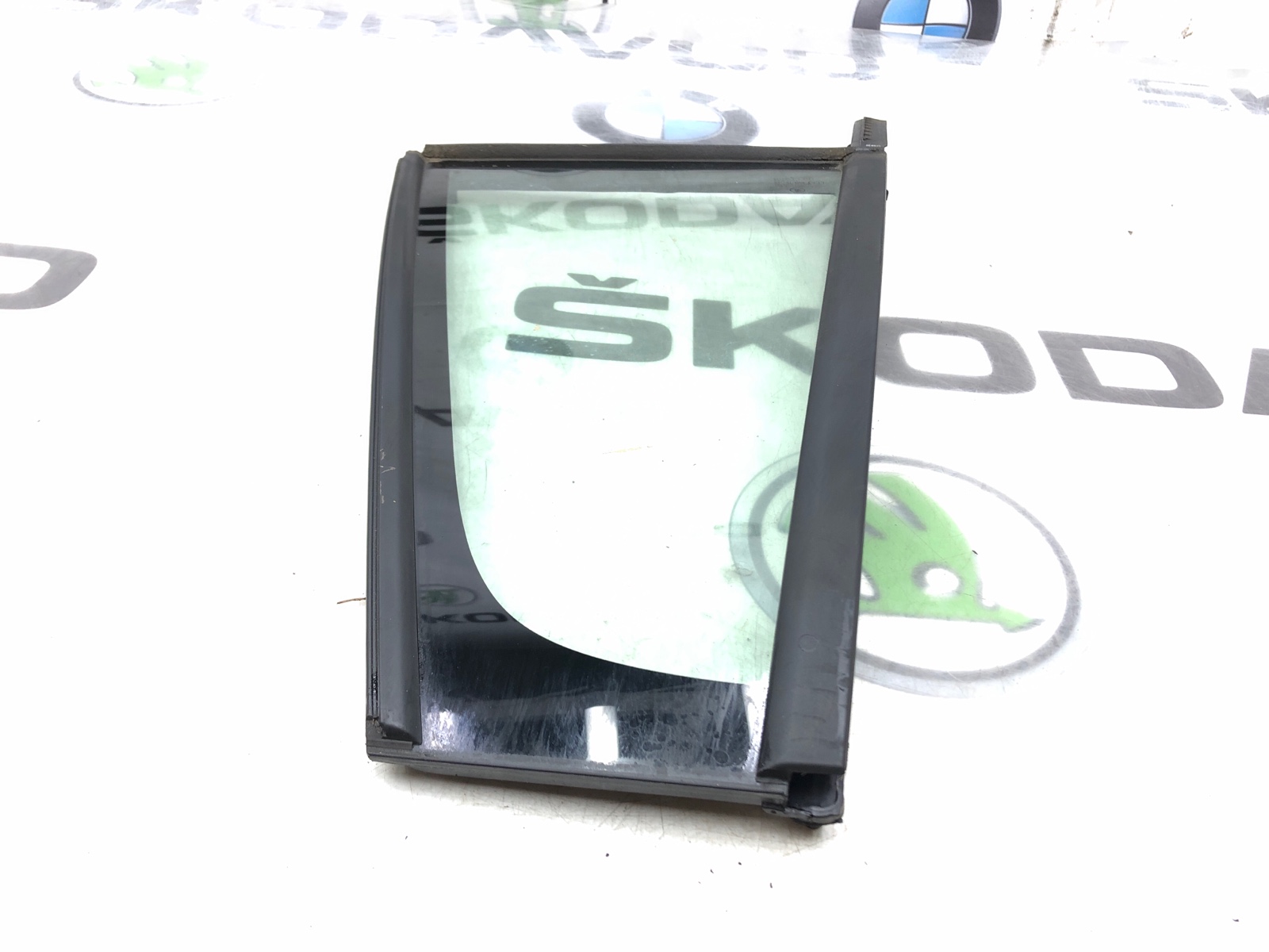 форточка двери, 1500 рублей, Москва