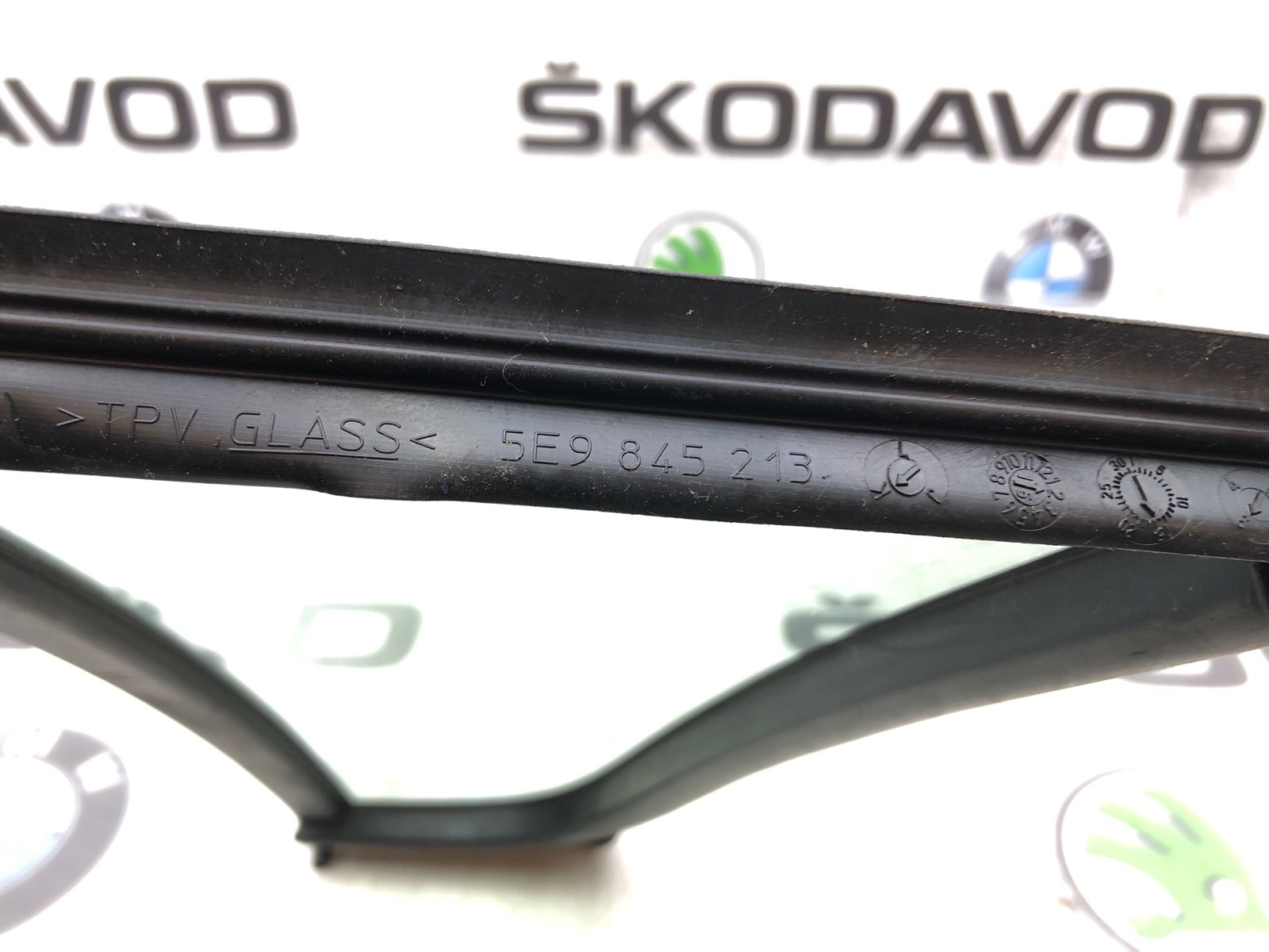 форточка двери, 1500 рублей, Москва