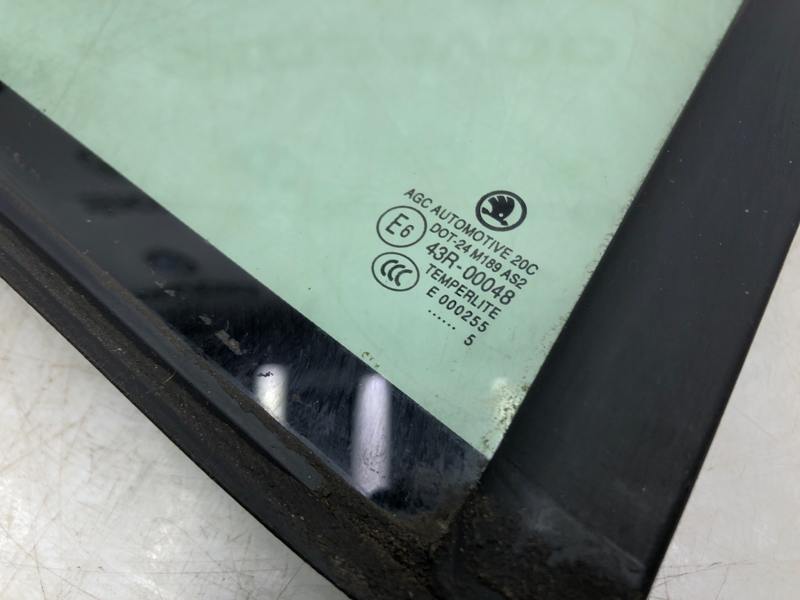 форточка двери, 1500 рублей, Москва