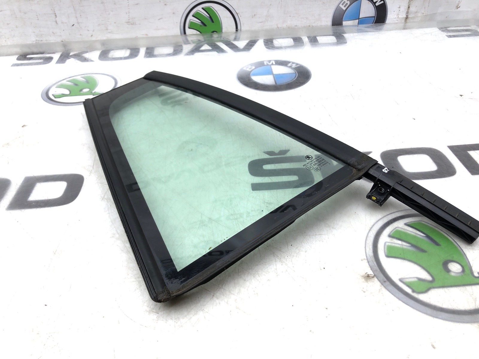 форточка двери, 1500 рублей, Москва