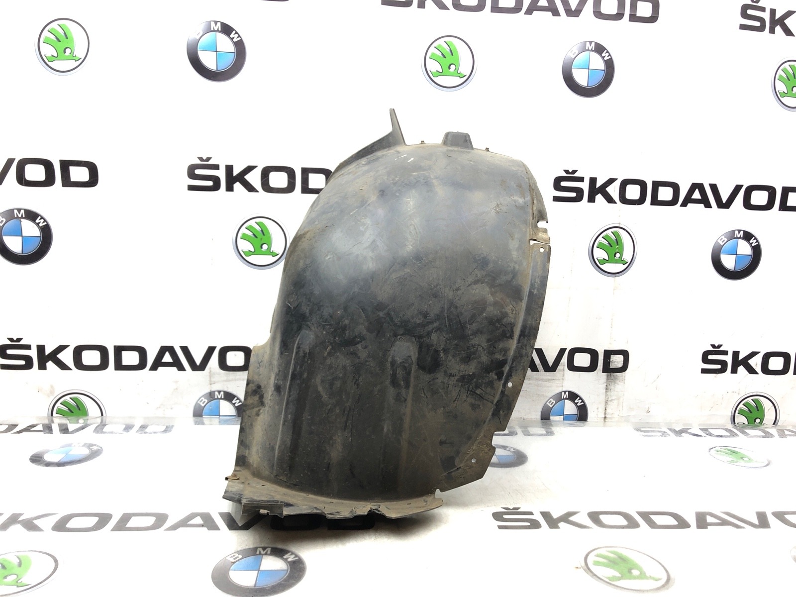 подкрылок, 3000 рублей, Москва