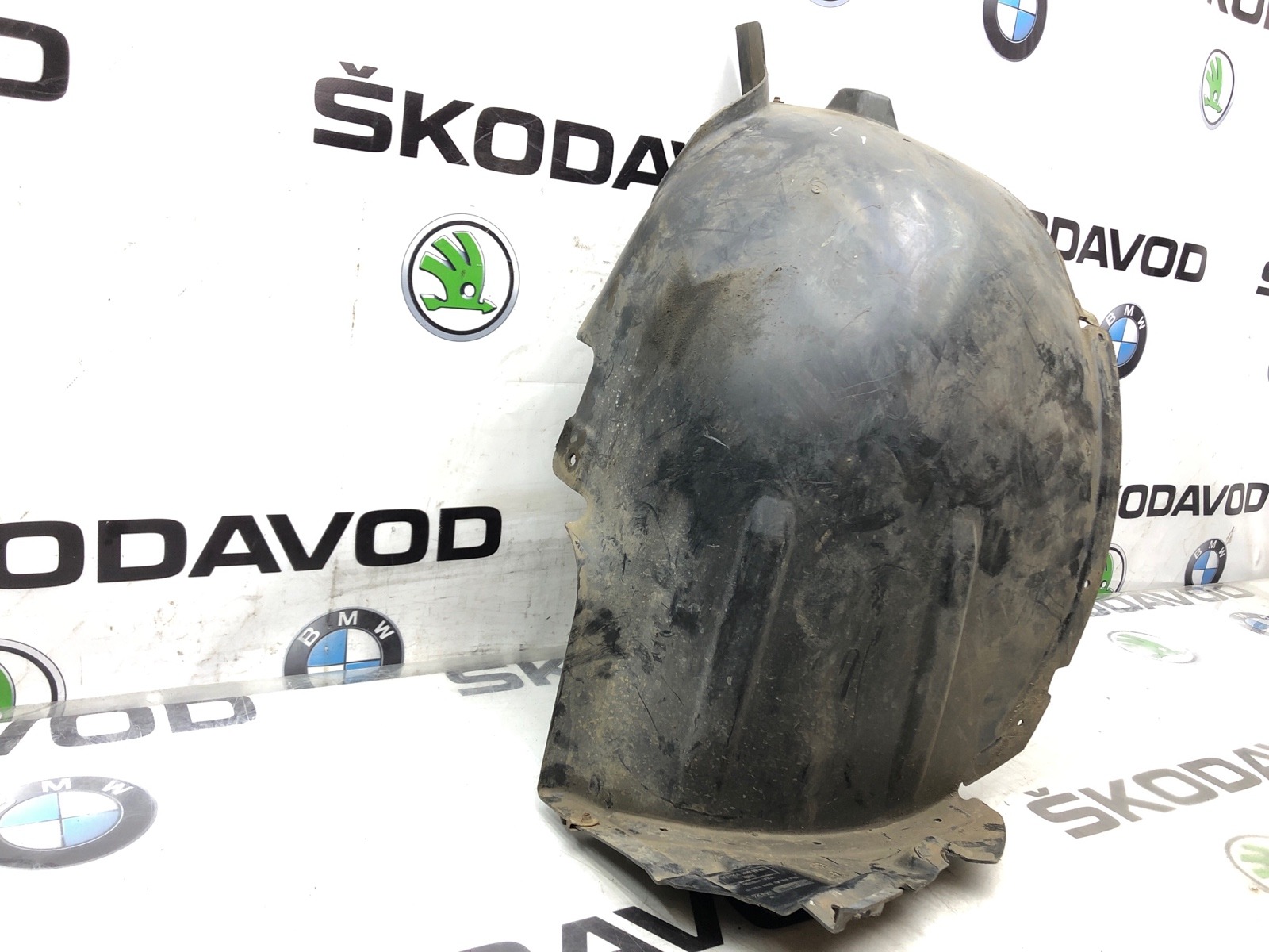 подкрылок, 3000 рублей, Москва