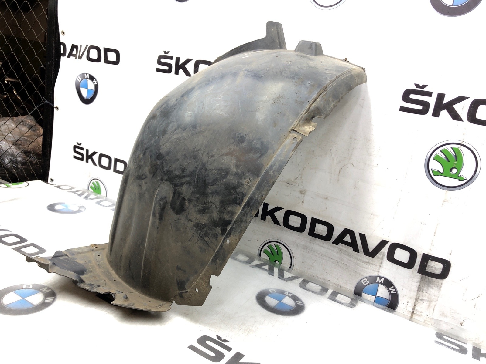 подкрылок, 3000 рублей, Москва