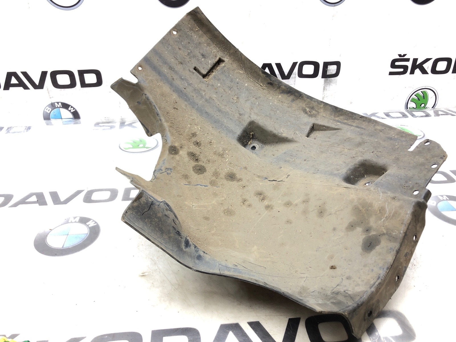 подкрылок, 1500 рублей, Москва