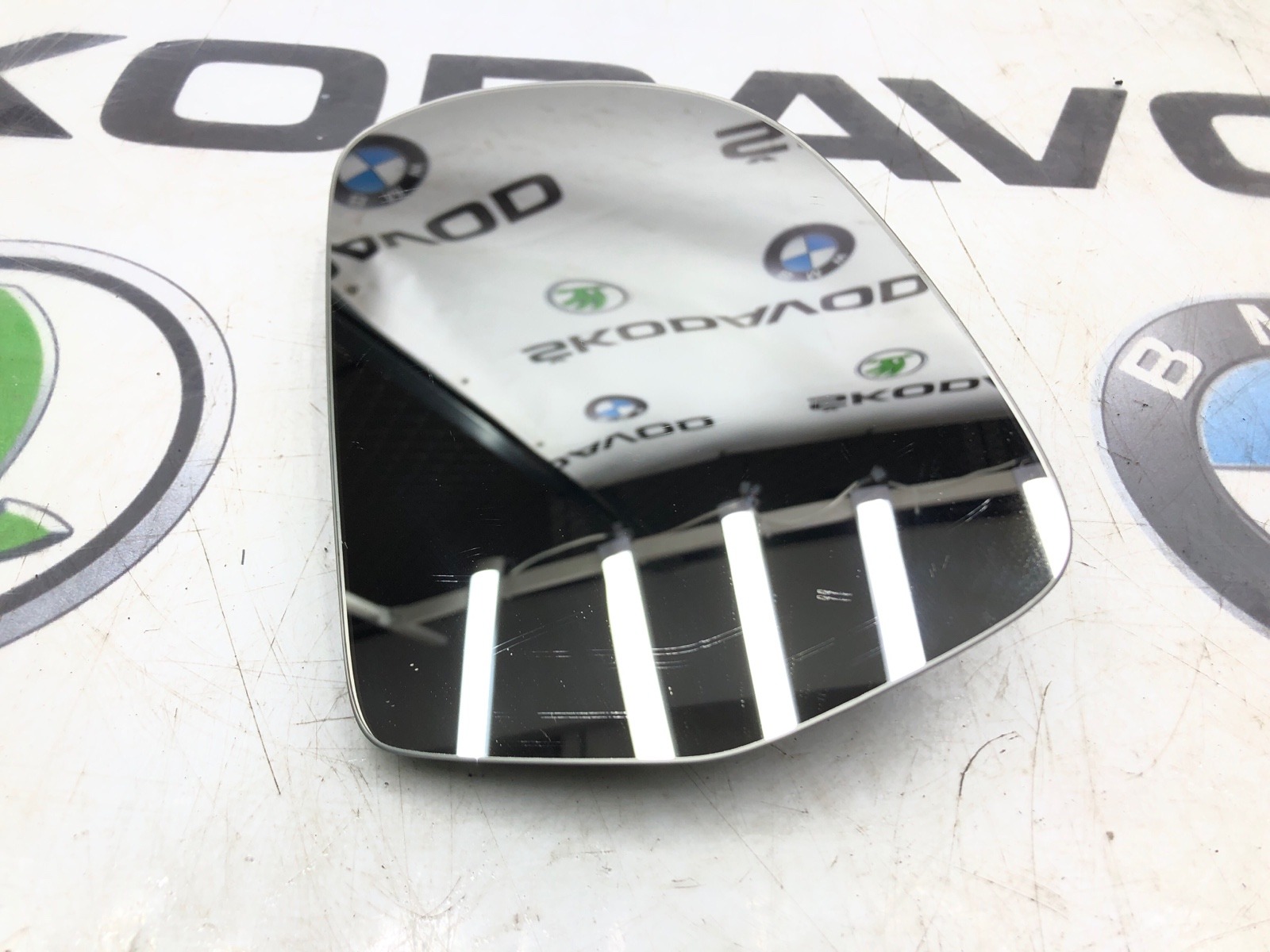 Зеркальный элемент, 2000 рублей, Москва