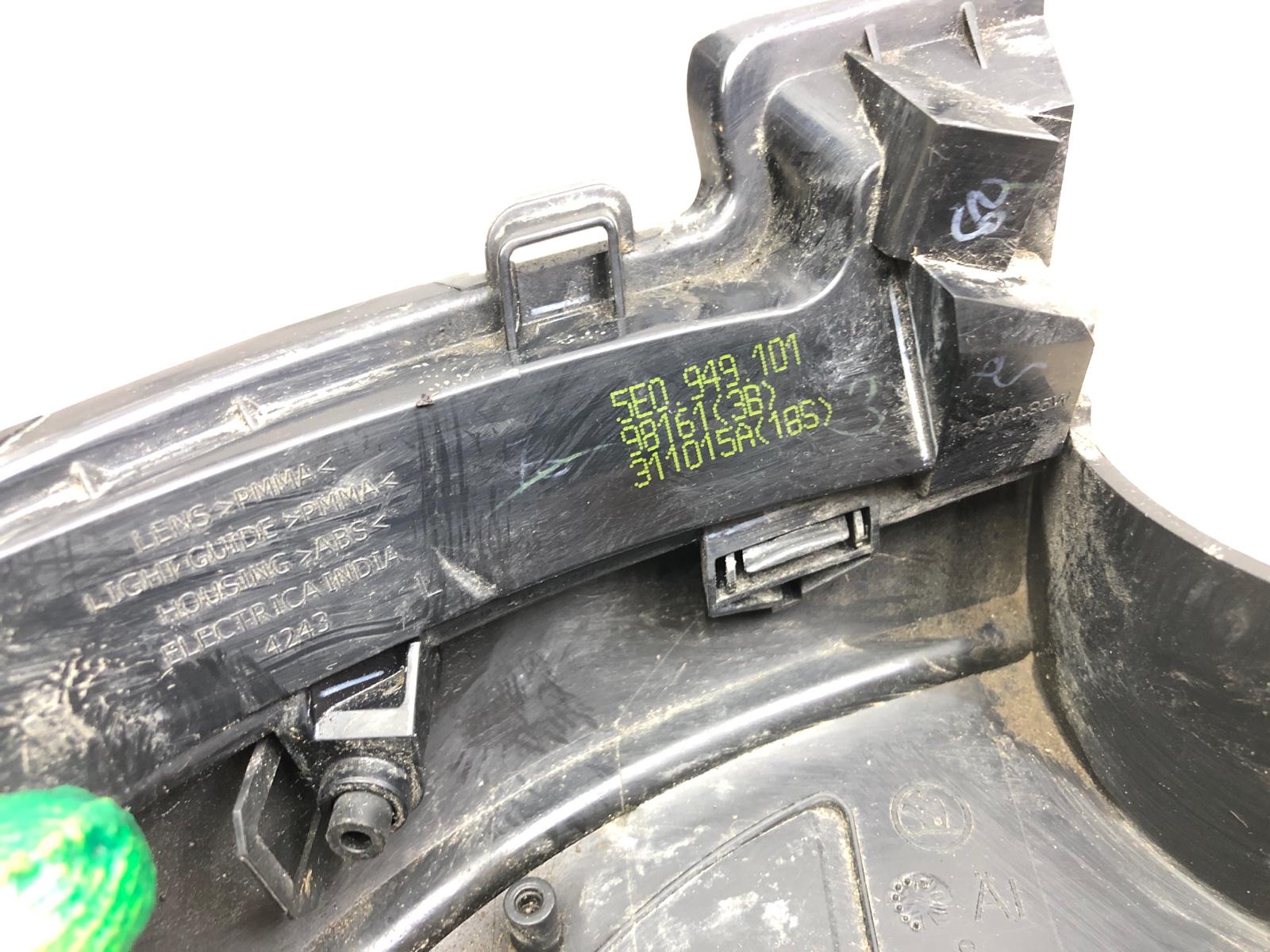 Поворотник зеркала заднего вида, 2500 рублей, Москва