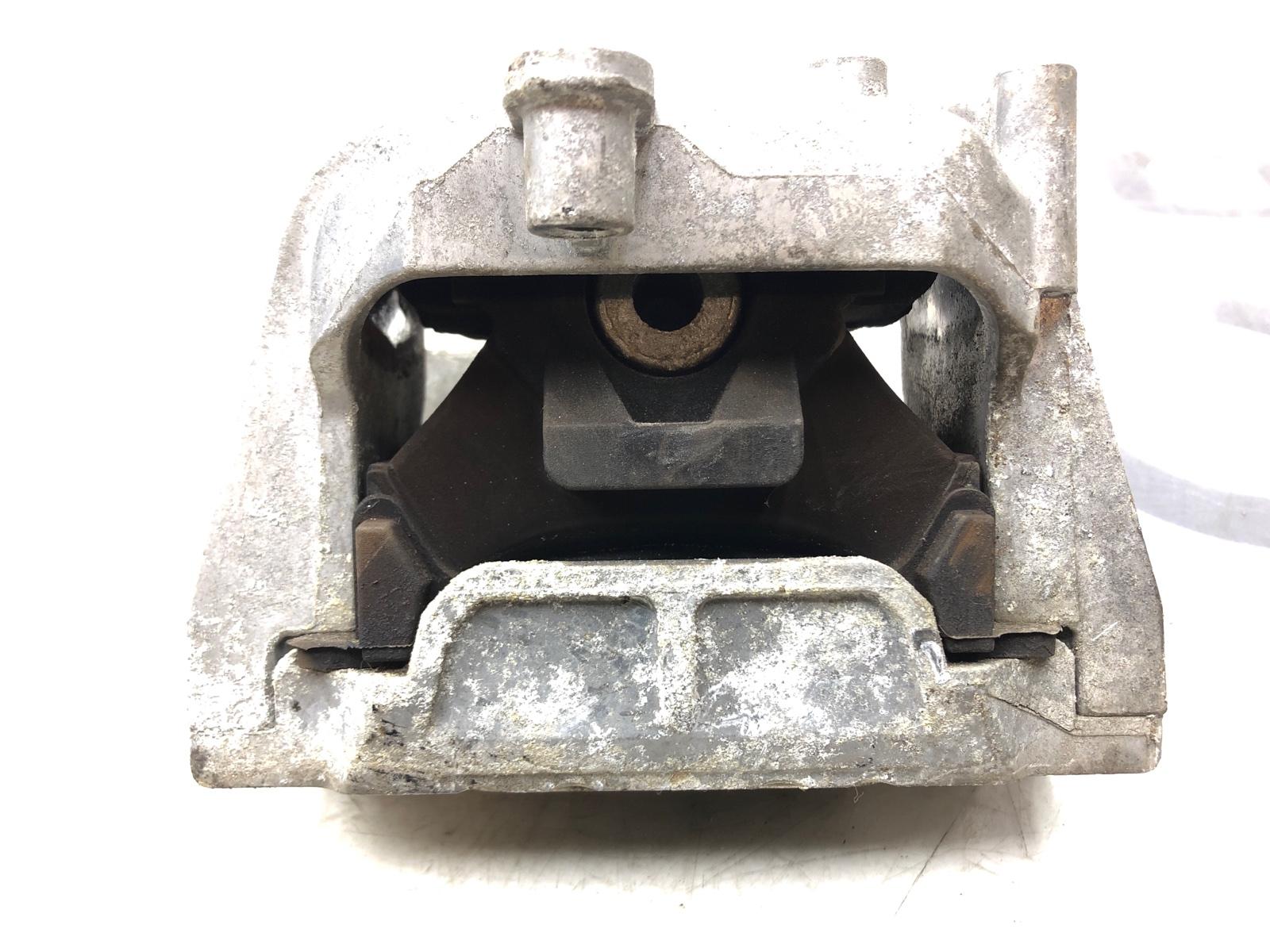 Опора двигателя, 1000 рублей, Москва