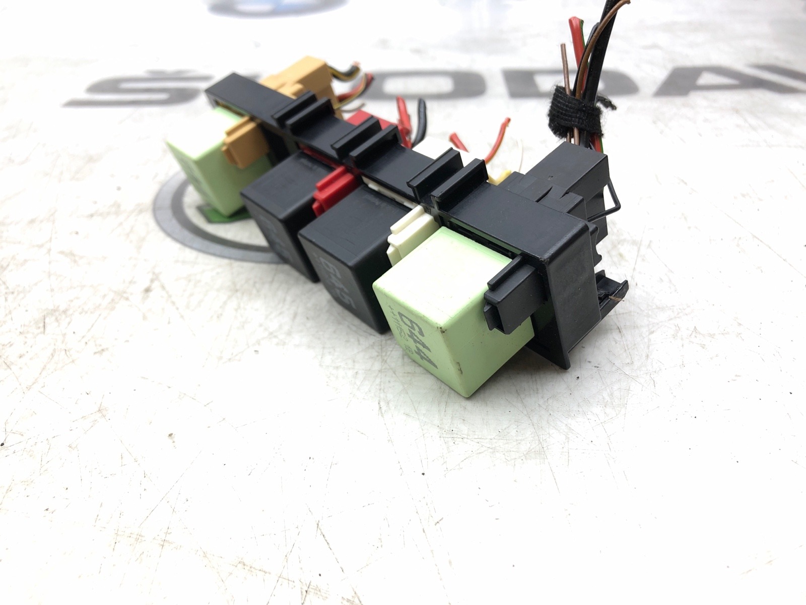 Блок реле, 1000 рублей, Москва