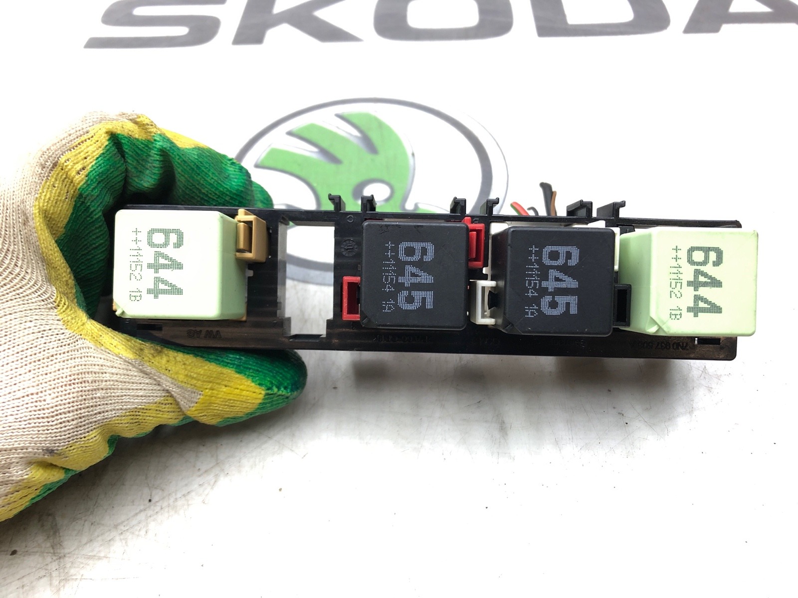 Блок реле, 1000 рублей, Москва