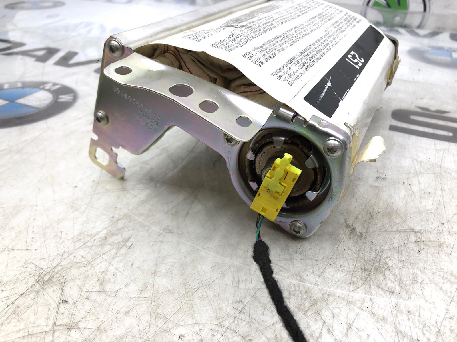 Подушка безопасности пассажира, 1000 рублей, Москва