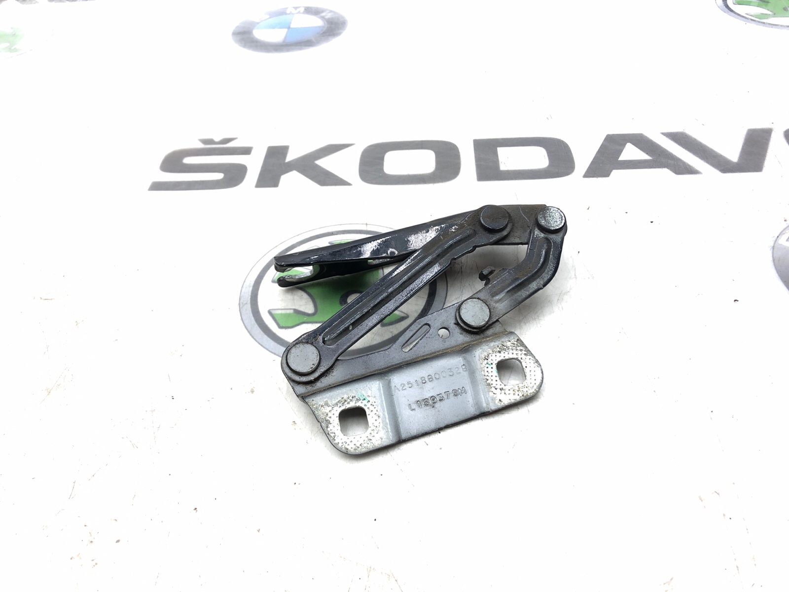 петля капота, 2000 рублей, Москва